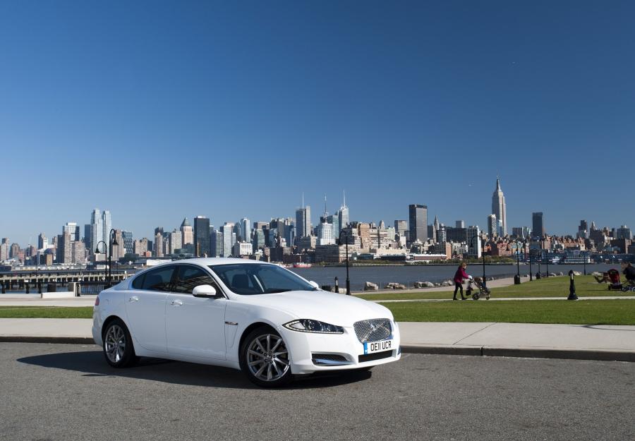  Jaguar XF 2.2 Diesel Epic Journey 2012 года  (фото 4 из 14)